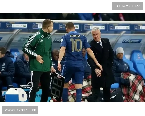 本泽马与德尚战术分歧解析：国家队征召争议