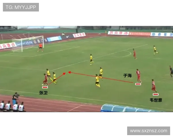 山东泰山中场缺少关键连接点，组织推进受阻影响进攻流畅性